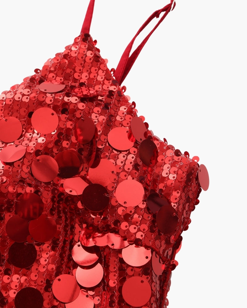 Vestido curto de festa com lantejoulas