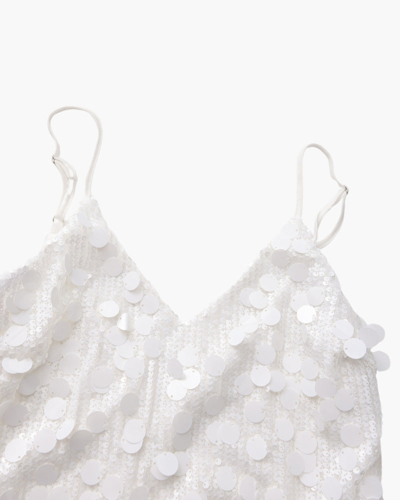 Vestido curto de festa com lantejoulas