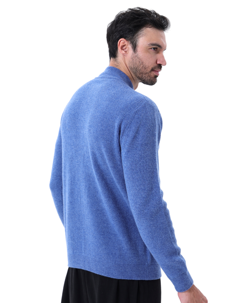 Foto do Suéter Lusso da Pianizzo em cashmere com zíper, punhos e barra canelados e corte sofisticado