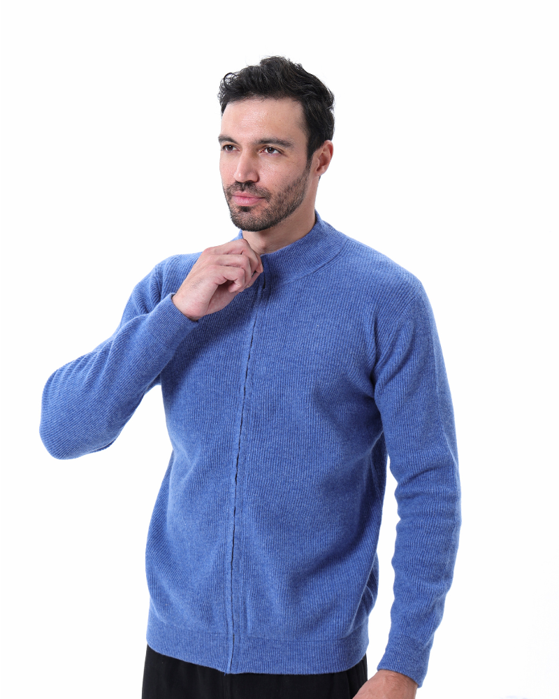 Foto do Suéter Lusso da Pianizzo em cashmere com zíper, punhos e barra canelados e corte sofisticado