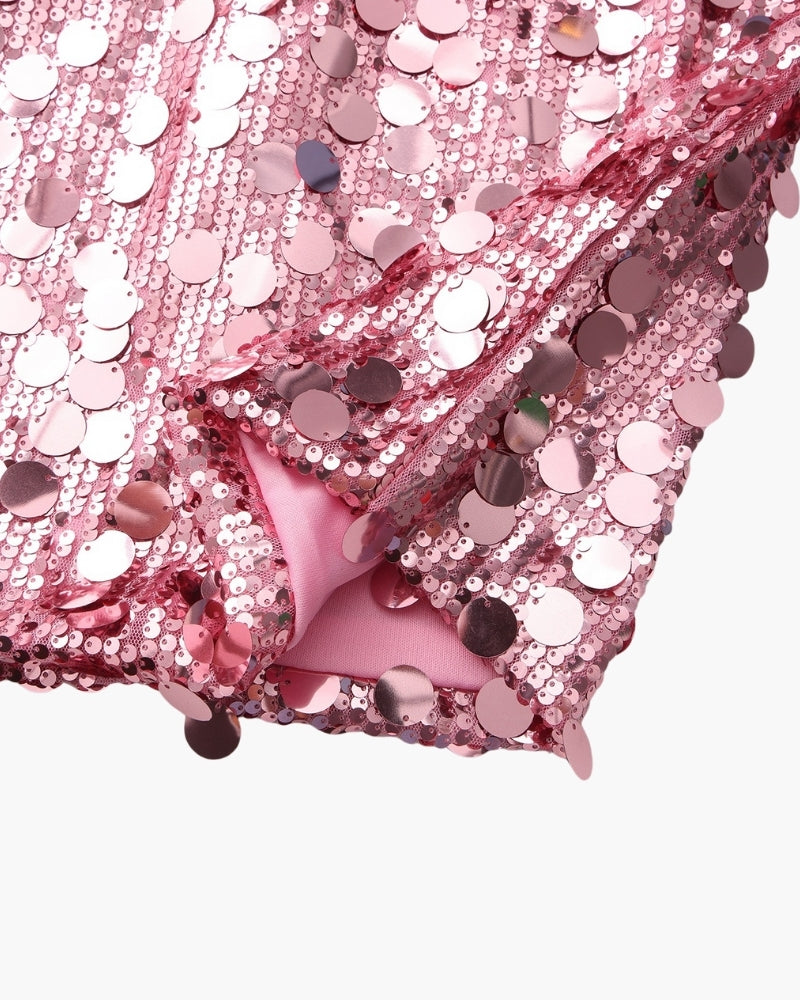 Vestido curto de festa com lantejoulas