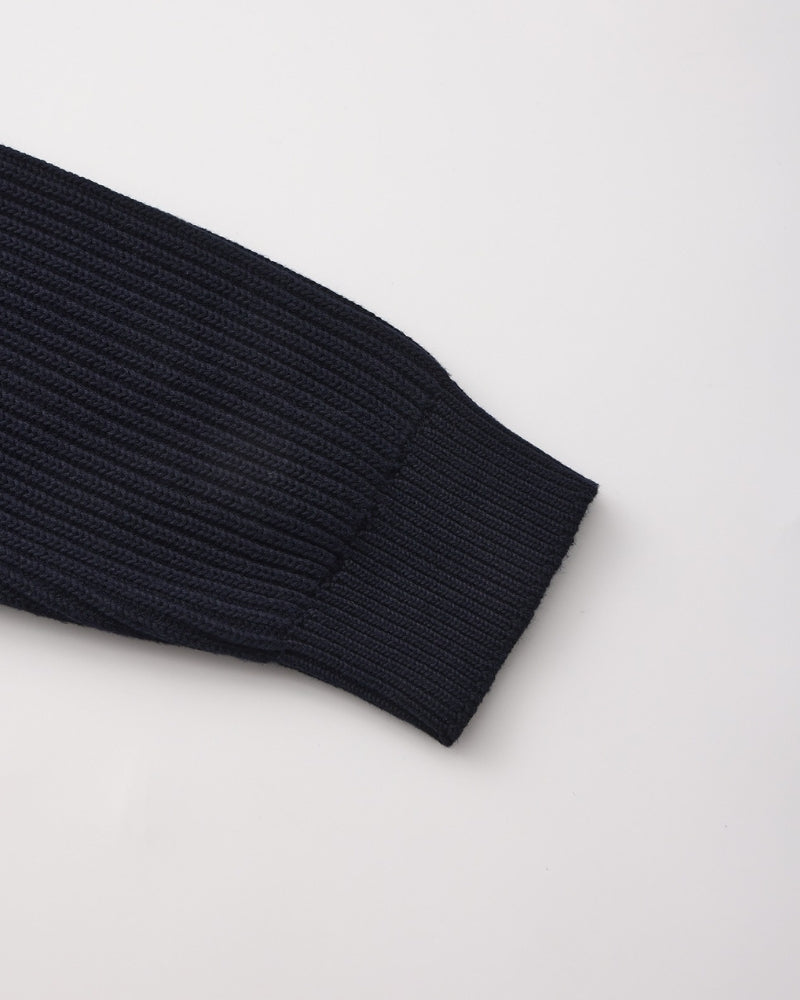 Gola redonda canelada