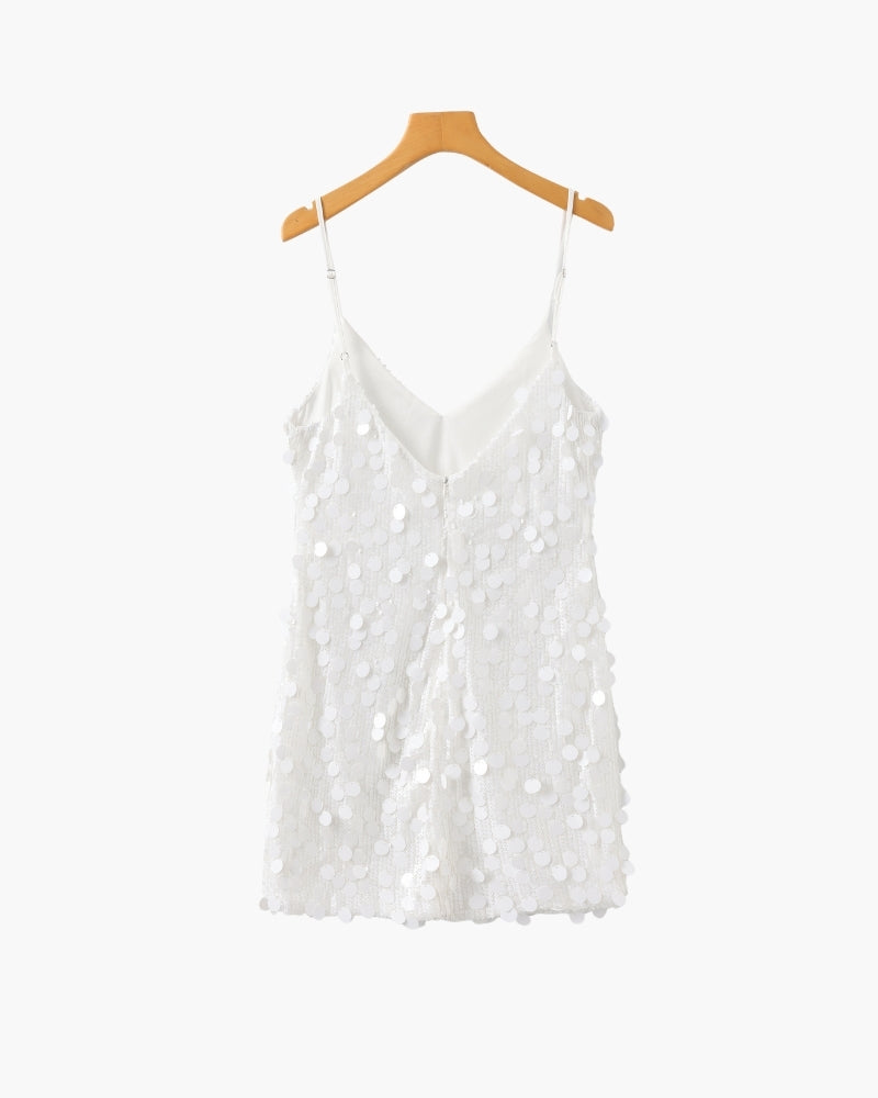 Vestido curto de festa com lantejoulas