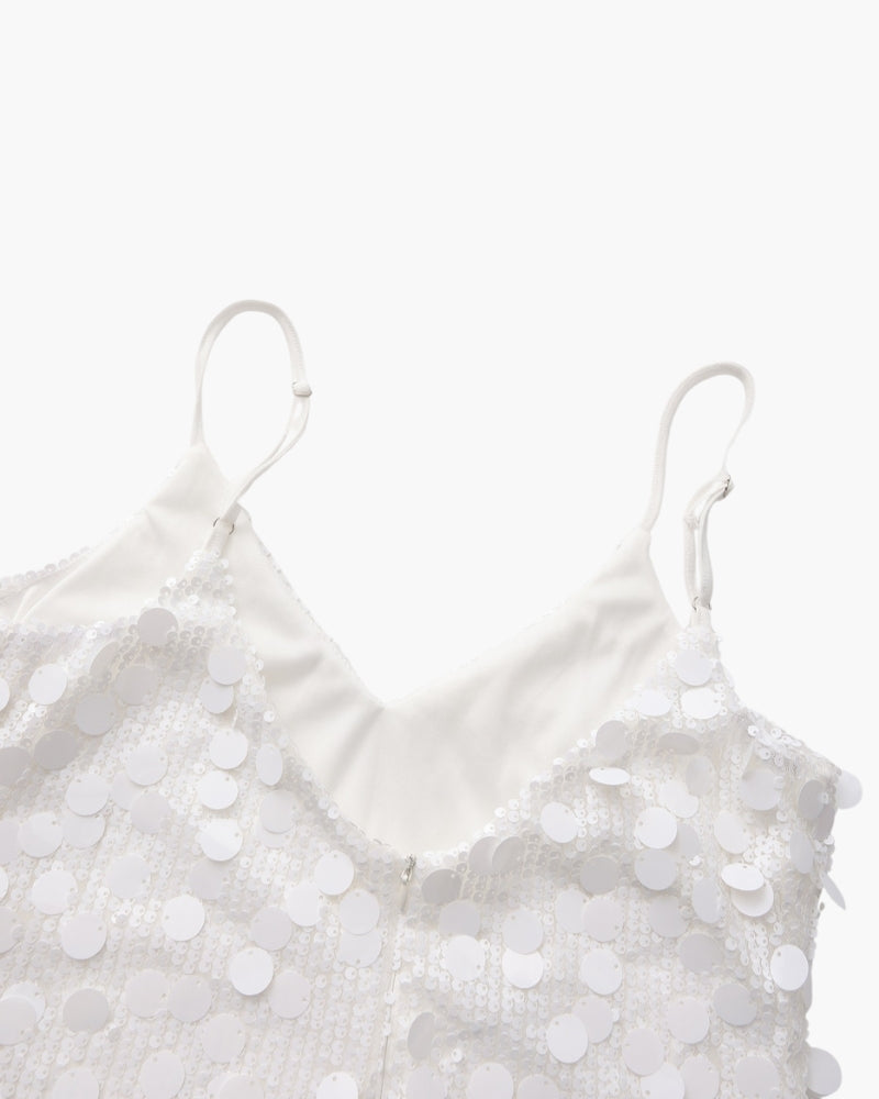 Vestido curto de festa com lantejoulas