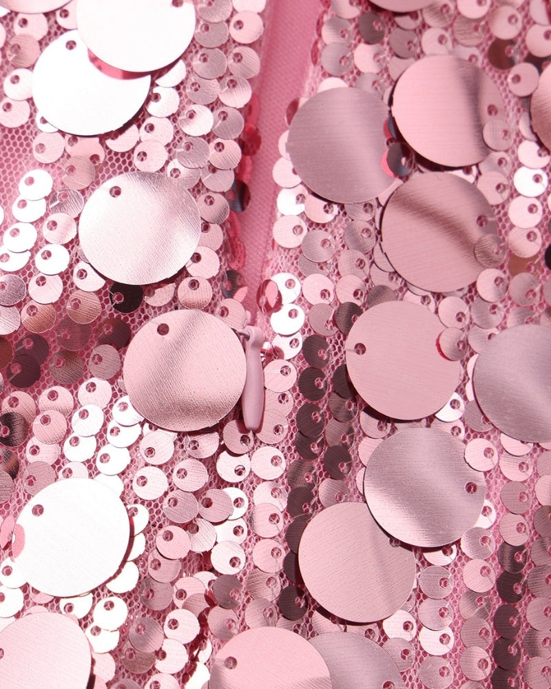 Vestido curto de festa com lantejoulas