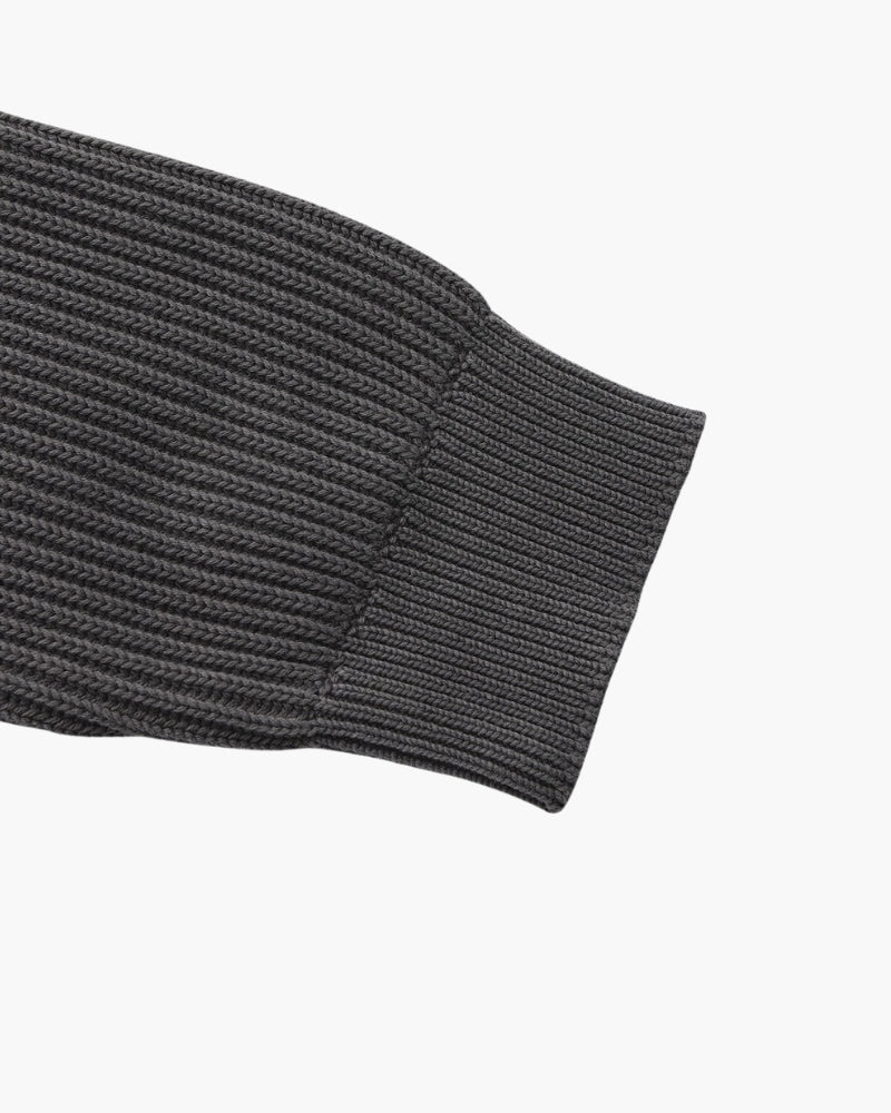 Gola redonda canelada